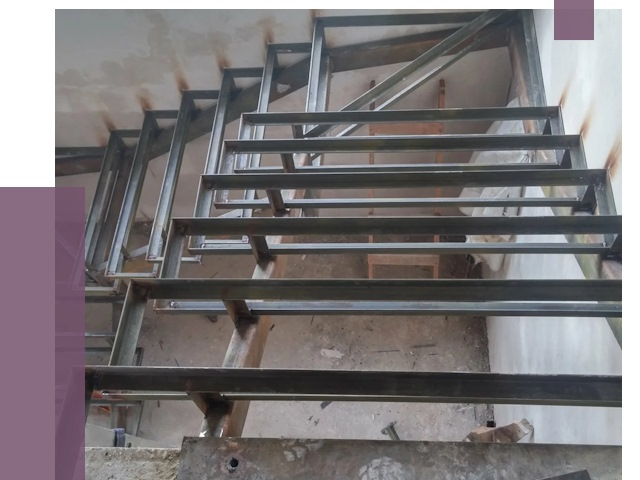 Демонтаж лестниц в Оренбурге от 4271 руб. 