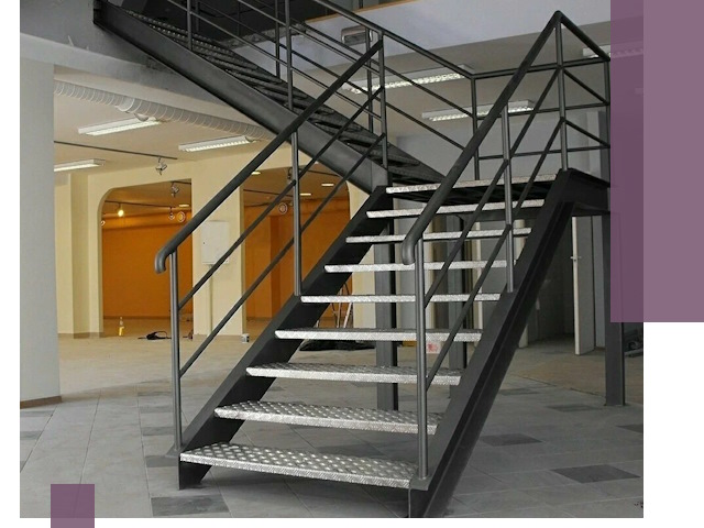 Лестницы для офиса в Оренбурге: изготовление, монтаж, демонтаж