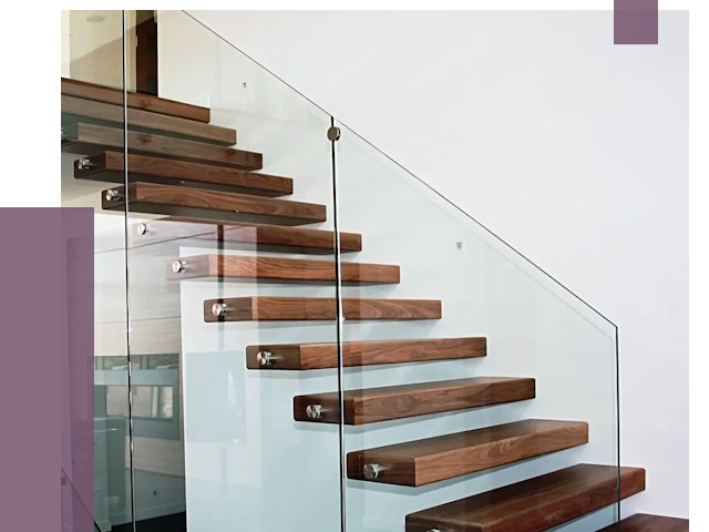 Стеклянные перила для лестницы в Оренбурге от 14745 руб.