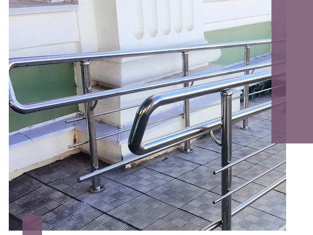 Ограждения пандусов из металла и нержавейки в Оренбурге