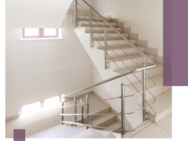 Установка и замена перил в подъезде в Оренбурге