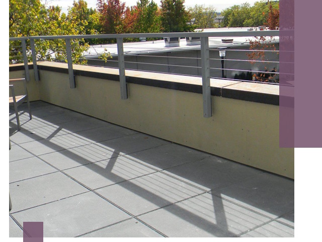 Металлические парапеты под ключ в Оренбурге: монтаж и изготовление