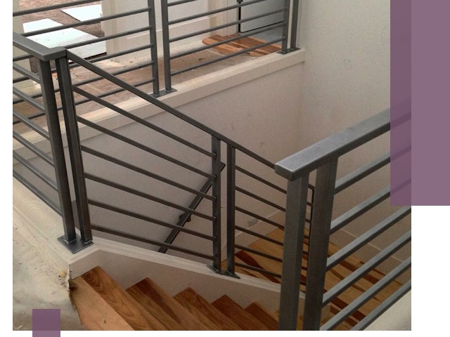 Изготовление поручней из металла и дерева в Оренбурге